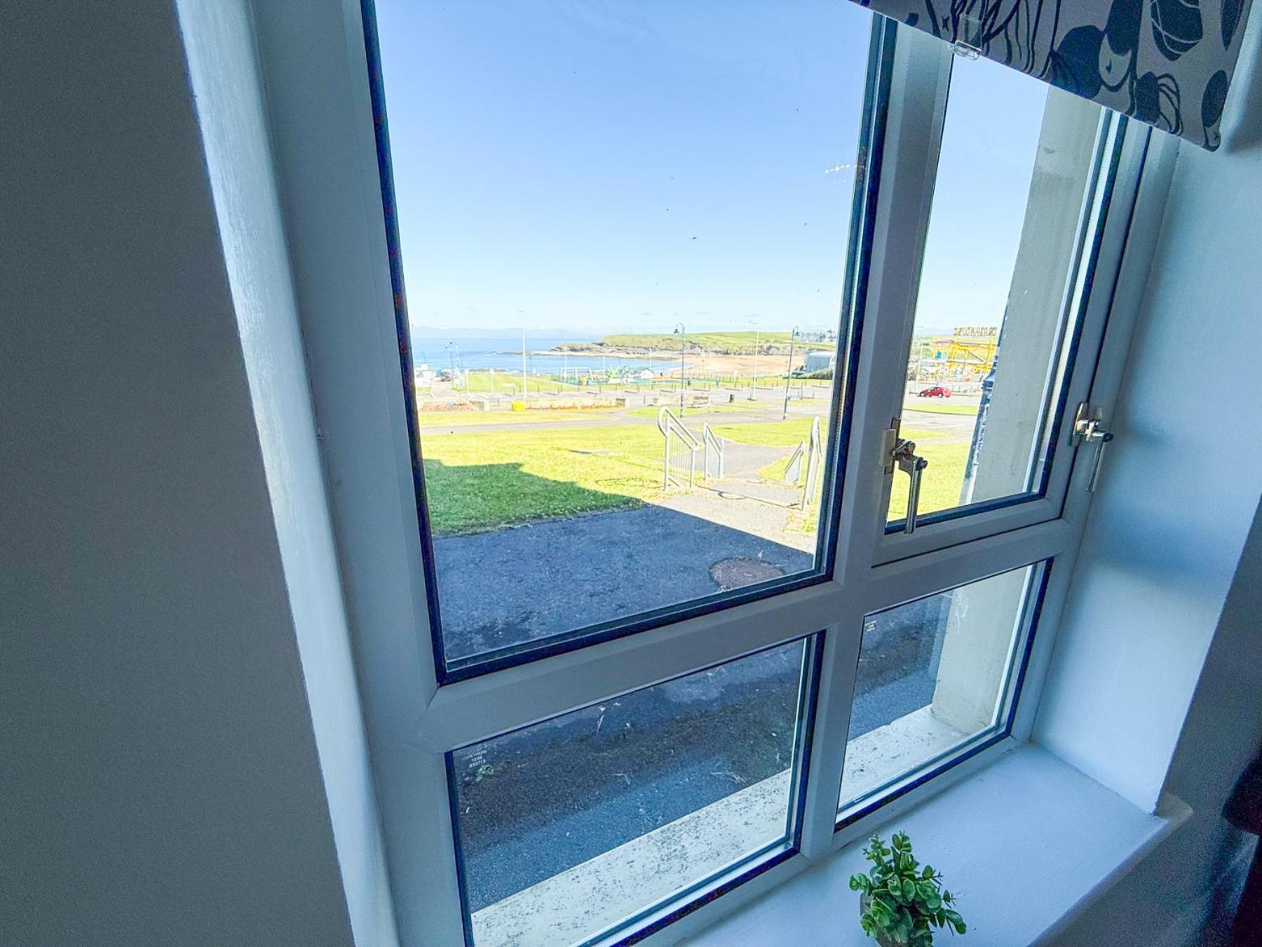 Peak View Apartment Main Beach Bundoran Bagian luar foto